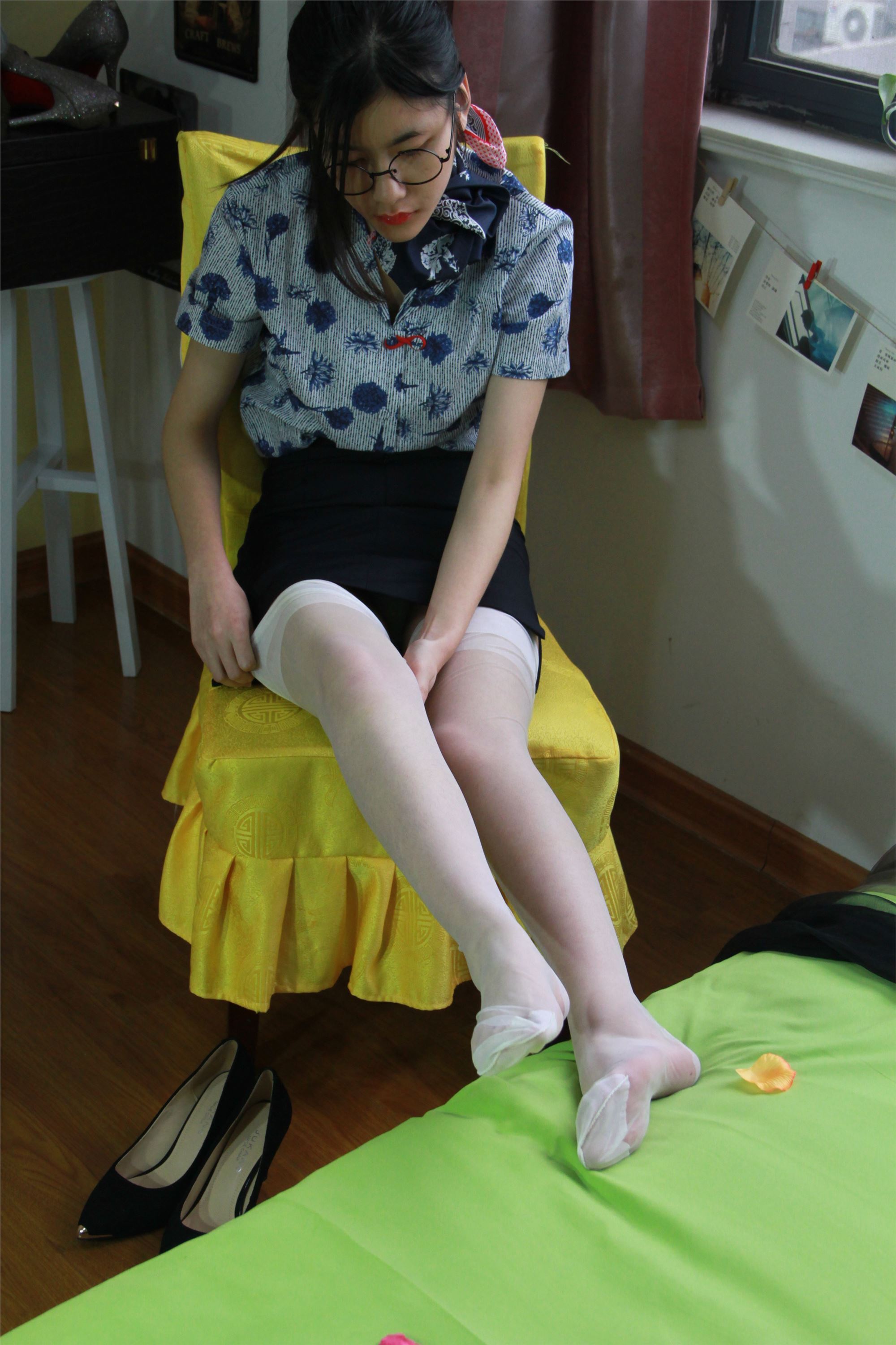 自由摄影 No.004 质感的制服搭配长筒0D长筒丝